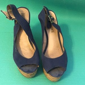 Steve Madden wedges size 8.5 blue & cork